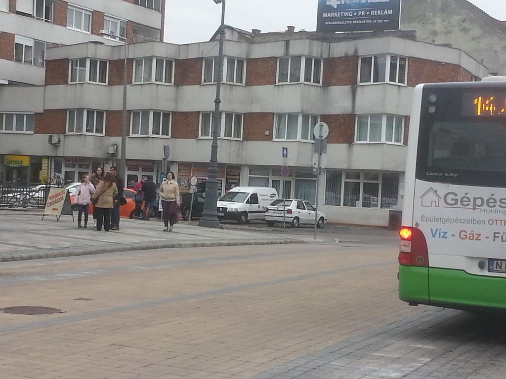 Szinva Apartman Miskolc Eksteriør billede